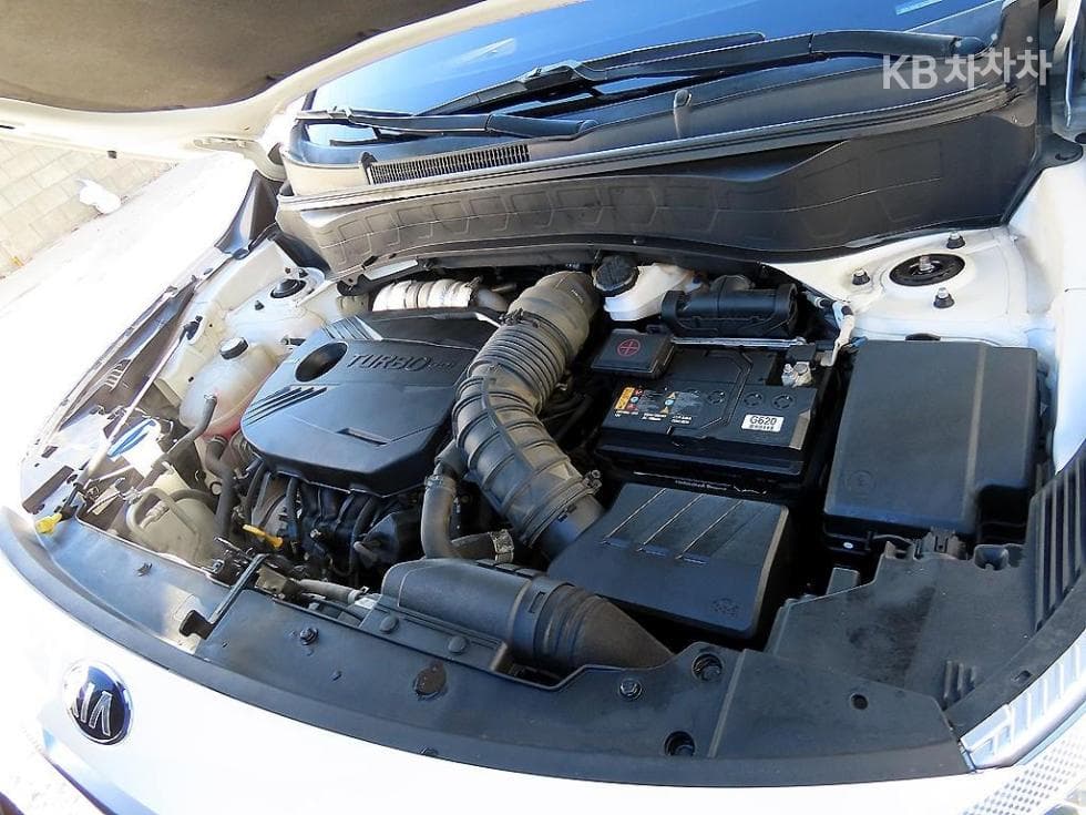 Kia Seltos1.6 Gasoline Turbo 2WD Signature - 19