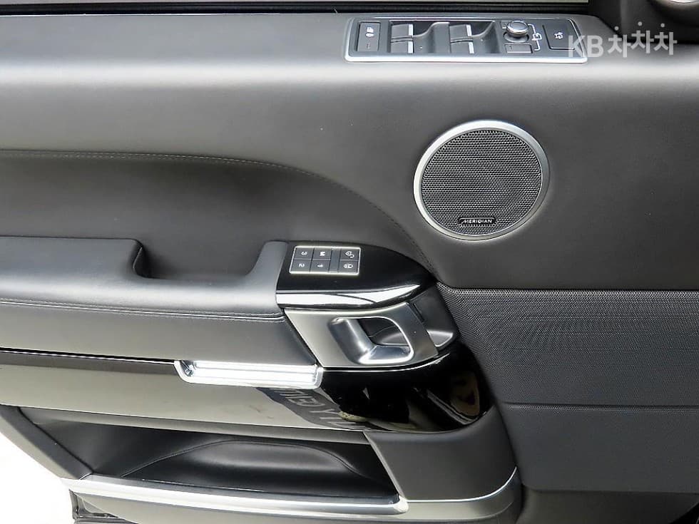 Land Rover Нов Range Rover4.4 SDV8 Автобиография L405 - 15