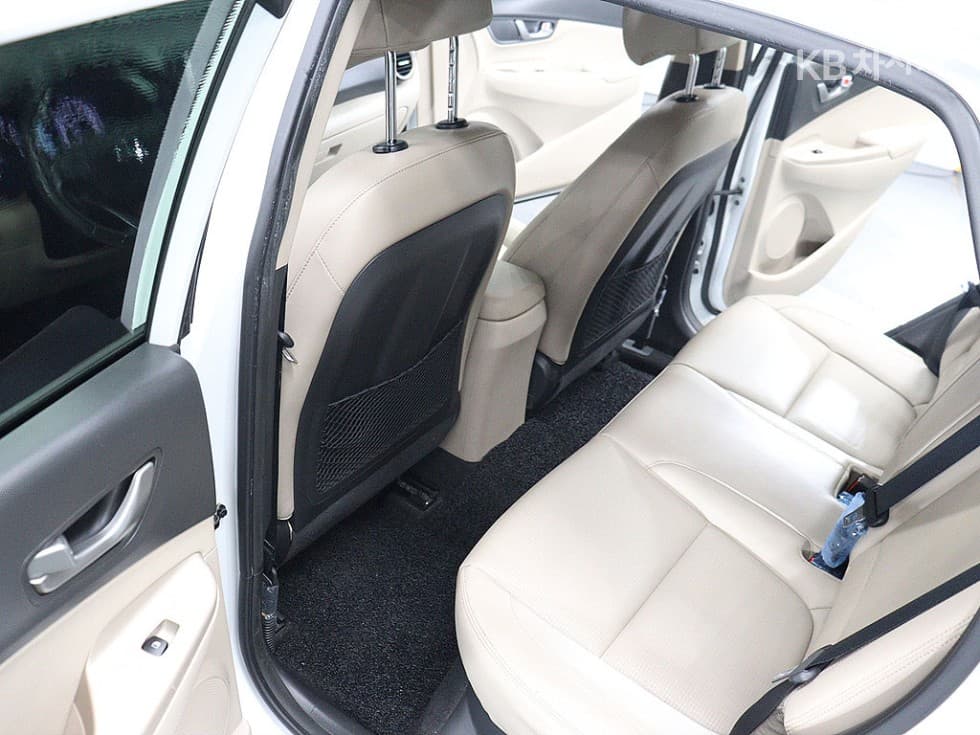 Хюндай Kona1.6 Турбо Modern 아트 - 16