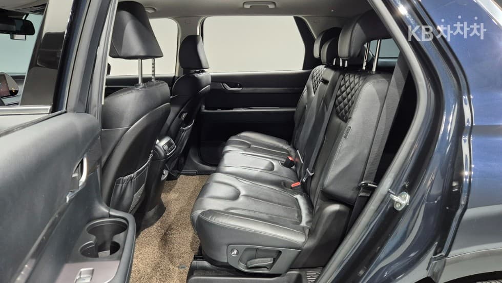 Хюндай Palisade2.2 Дизел 8-местен Престиж - 8