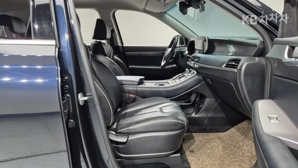 Хюндай Palisade2.2 Дизел 8-местен Престиж - 10