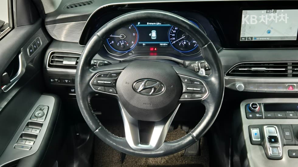 Хюндай Palisade2.2 Дизел 8-местен Престиж - 12