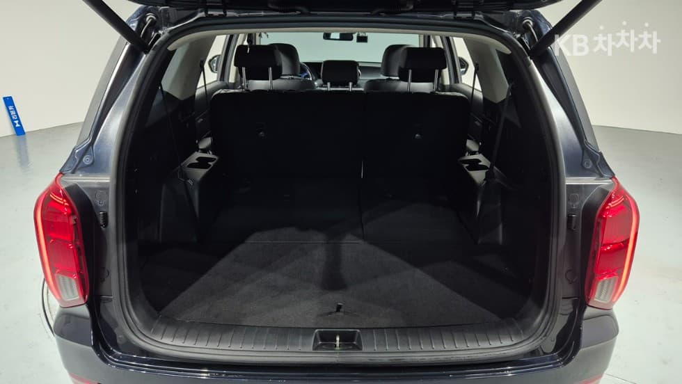 Хюндай Palisade2.2 Дизел 8-местен Престиж - 23