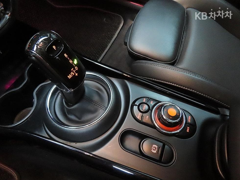 Mini 클럽맨 Second generation1.5 Cooper High Trim - 9