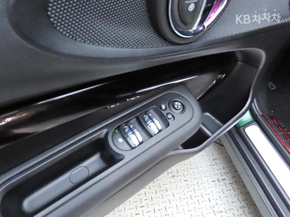 Mini 클럽맨 Second generation1.5 Cooper High Trim - 13