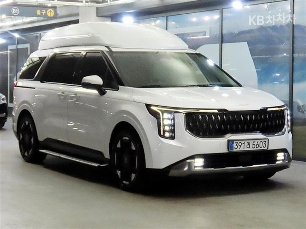 Kia The New (facelift) Carnival 4th generation High Limousine (Carnival) G3.5 GDI 7-seater (Limousine) Signature - Image 1