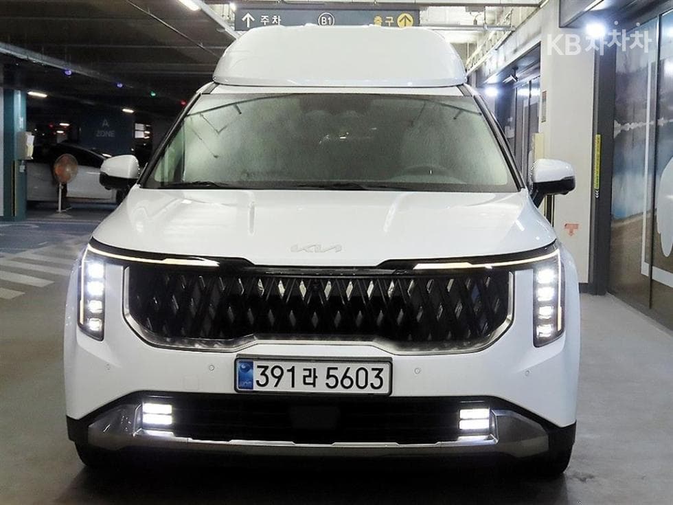 Kia The New (facelift) Carnival 4th generationHigh Limousine (Carnival) G3.5 GDI 7-seater (Limousine) Signature - 2