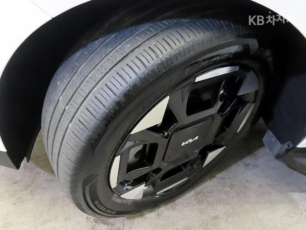 Kia The New (facelift) Carnival 4th generationHigh Limousine (Carnival) G3.5 GDI 7-seater (Limousine) Signature - 20