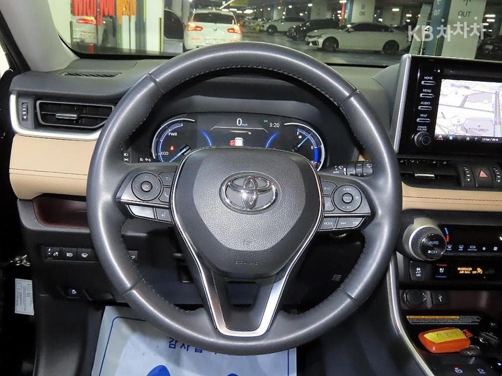 Toyota New RAV42.5L hybrid AWD Standard - 8