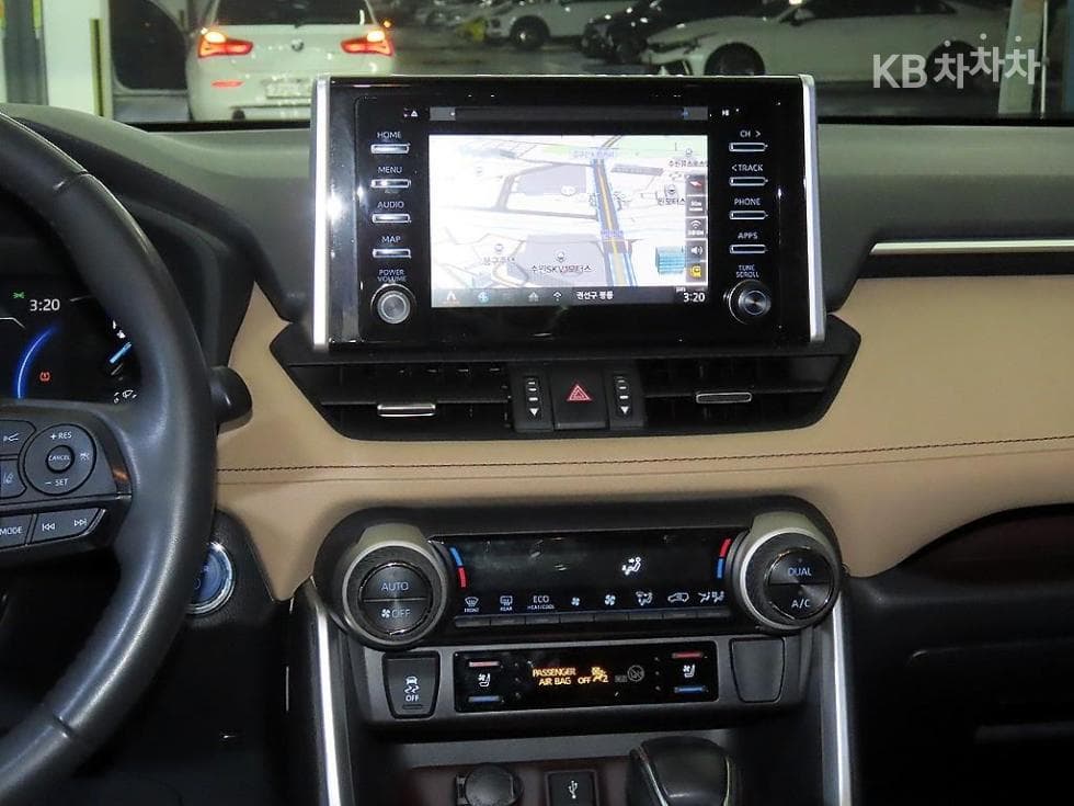 Toyota New RAV42.5L hybrid AWD Standard - 11