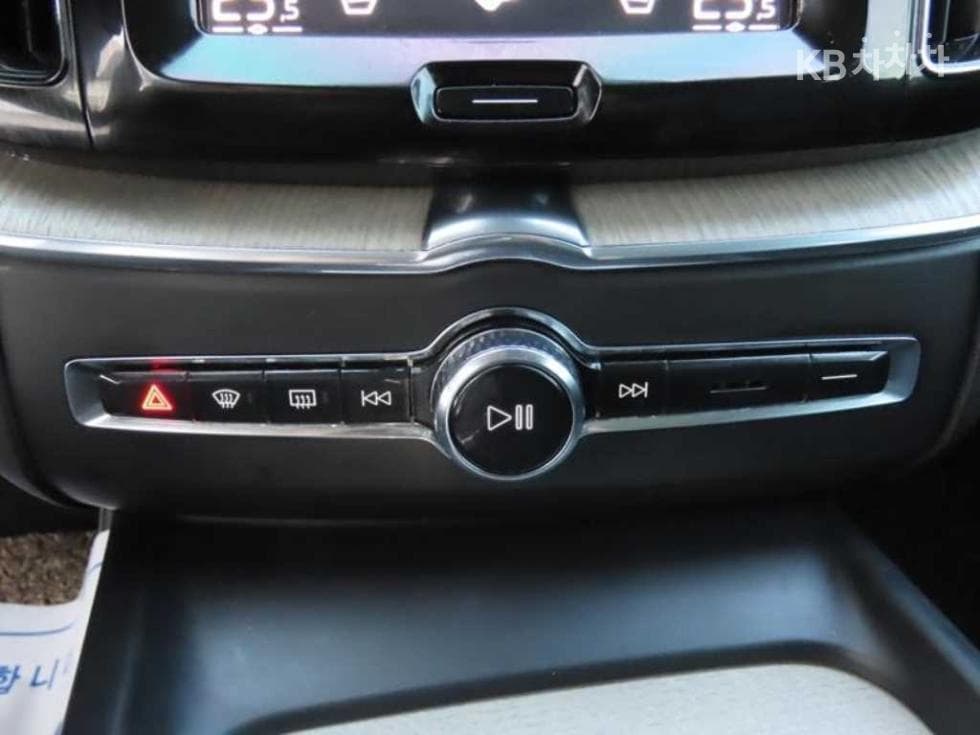 Volvo XC60 Second generationB5 Inscription - 15