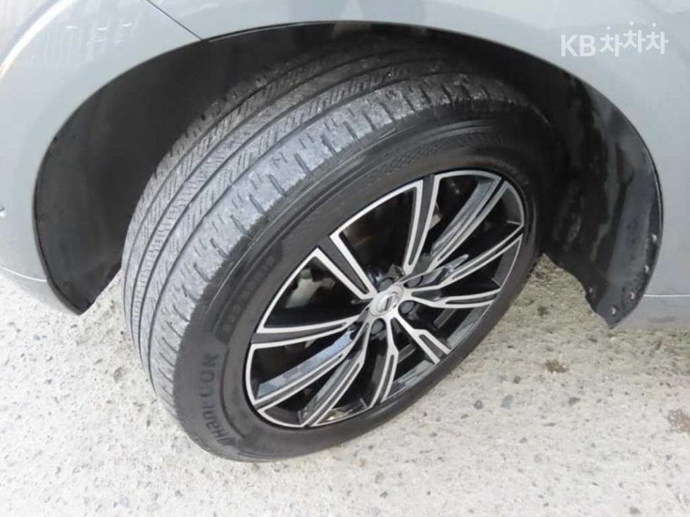 Volvo XC60 Second generationB5 Inscription - 19