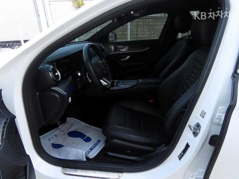 Mercedes-Benz E-Class (W213)E350 4MATIC Avantgarde - 5