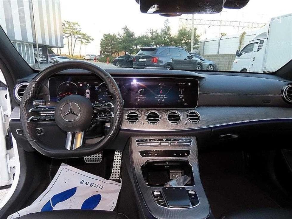 Mercedes-Benz E-Class (W213)E350 4MATIC Avantgarde - 7