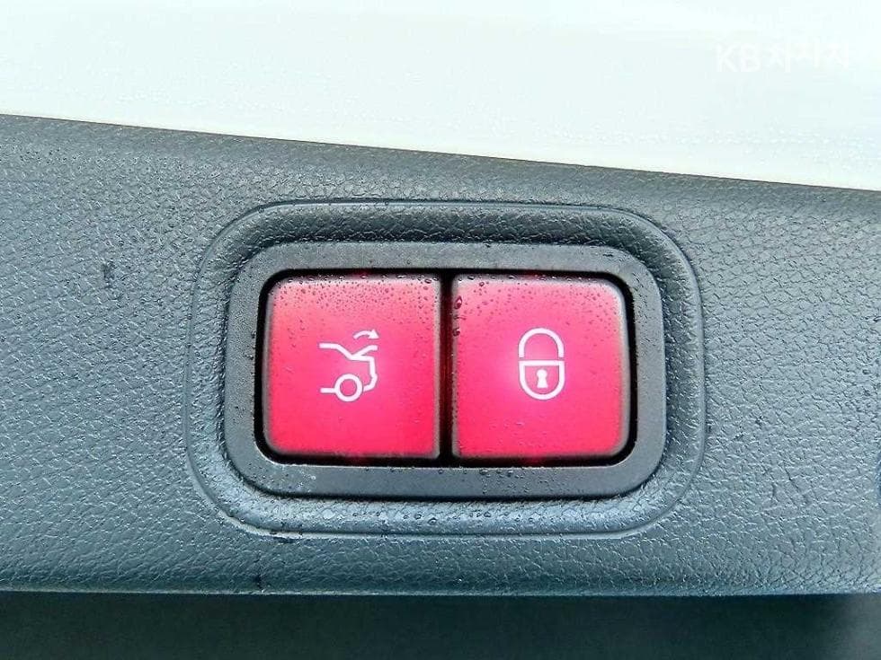 Mercedes-Benz E-Class (W213)E350 4MATIC Avantgarde - 15