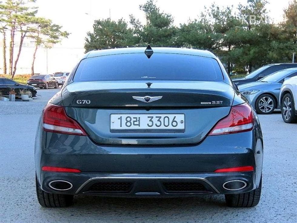 Genesis G70 SPORT3.3T SPORT AWD Elite - 4