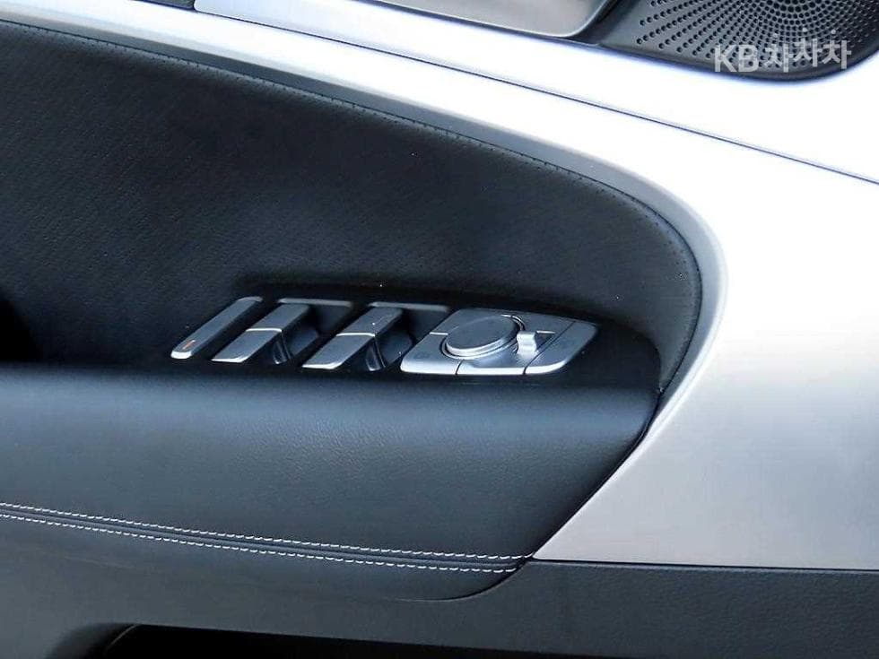 Genesis G70 SPORT3.3T SPORT AWD Elite - 11