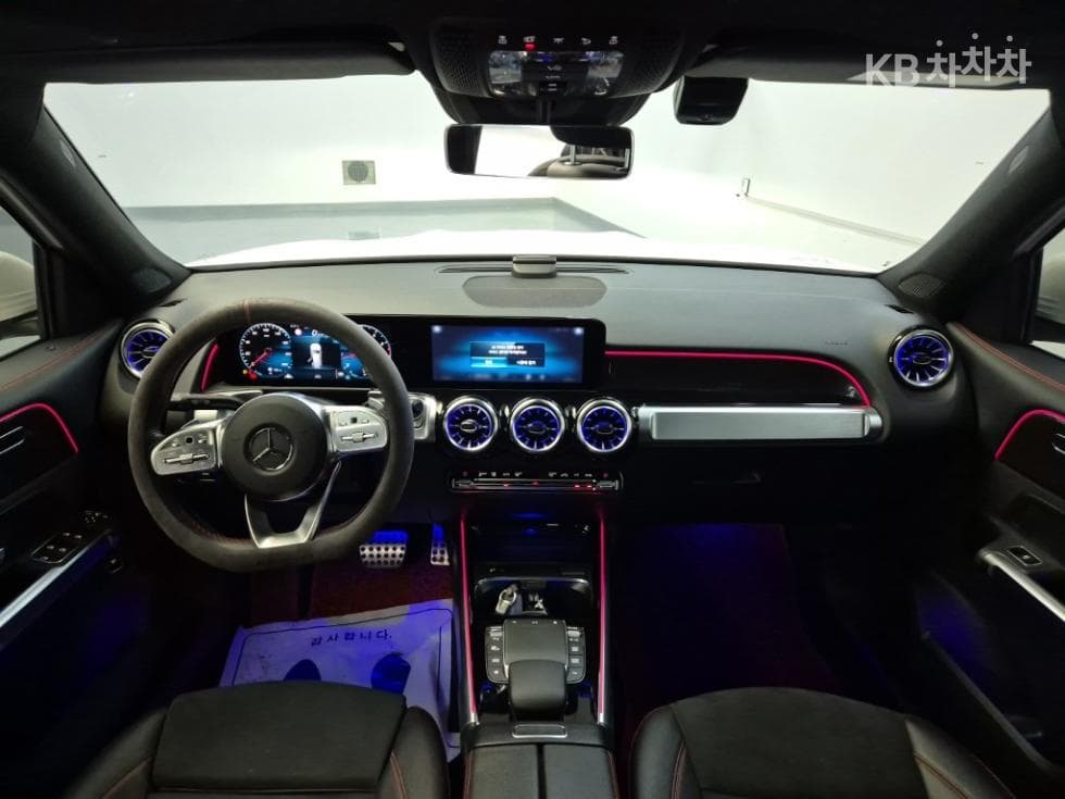 Mercedes-Benz GLB(X247)GLB 250 4Matic - 7