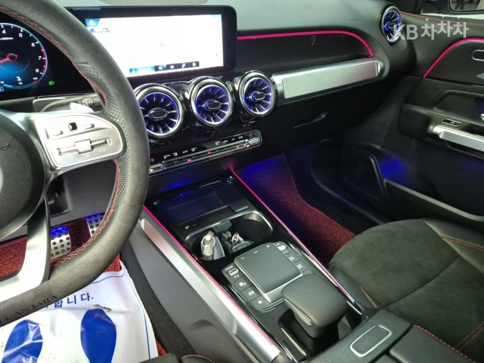 Mercedes-Benz GLB(X247)GLB 250 4Matic - 10