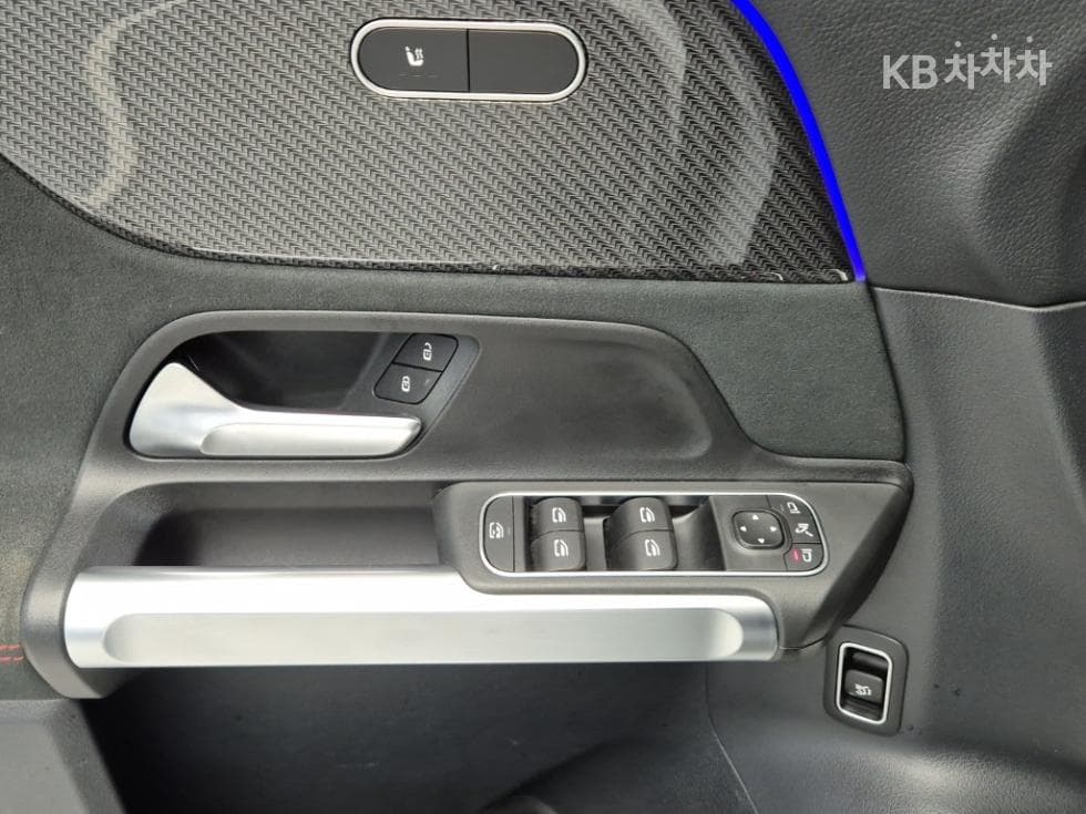 Mercedes-Benz GLB(X247)GLB 250 4Matic - 19