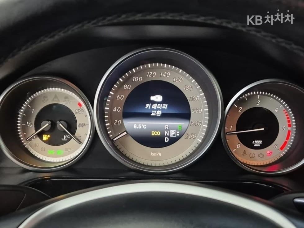 Mercedes-Benz Нов E-КласE250 CDI 4매틱 W212 - 6