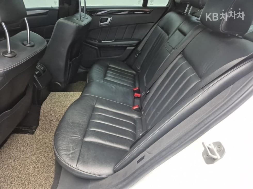 Mercedes-Benz Нов E-КласE250 CDI 4매틱 W212 - 12