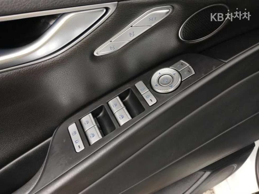 Genesis G80(RG3)2.5 Turbo Gasoline Direct Injection AWD - 9