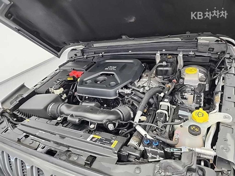 지프 랭글러 (JL)2.0 오버랜드 4도어 파워Top (Cargo) Standard - 5