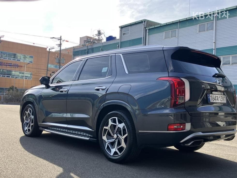 Хюндай Palisade2.2 Дизел 7-местен (Лимузин) AWD Calligraphy - 4