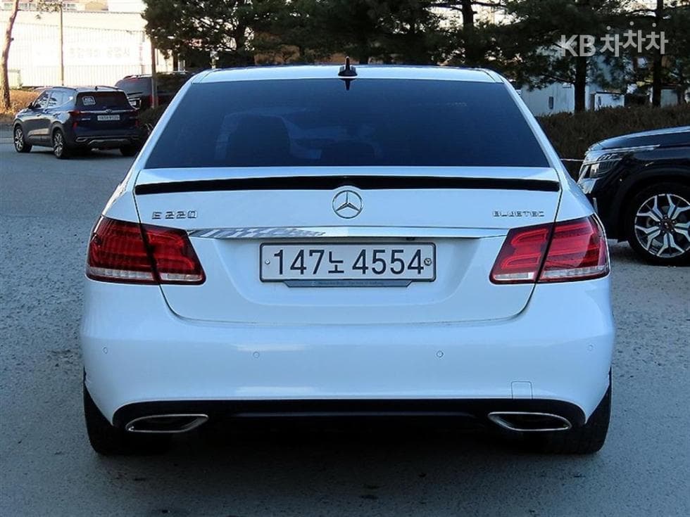 Mercedes-Benz New E-ClassE220 블루텍 Avantgarde 스포츠 W212 - 4