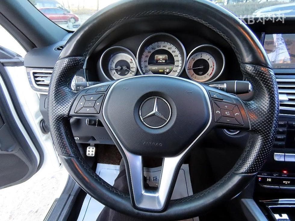 Mercedes-Benz New E-ClassE220 블루텍 Avantgarde 스포츠 W212 - 8