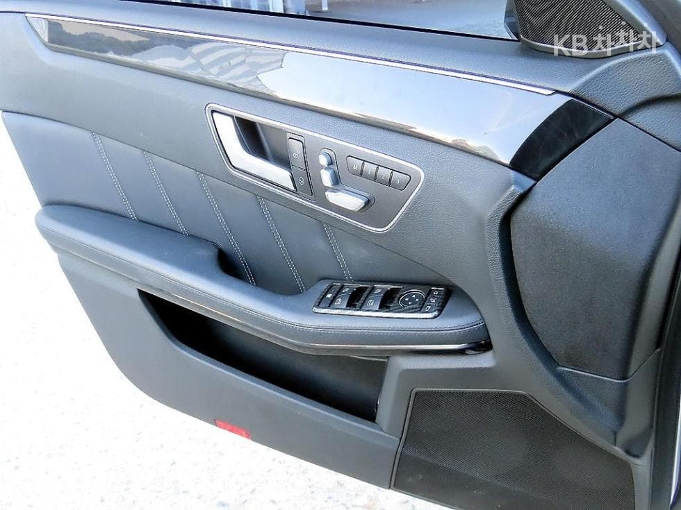 Mercedes-Benz New E-ClassE220 블루텍 Avantgarde 스포츠 W212 - 11