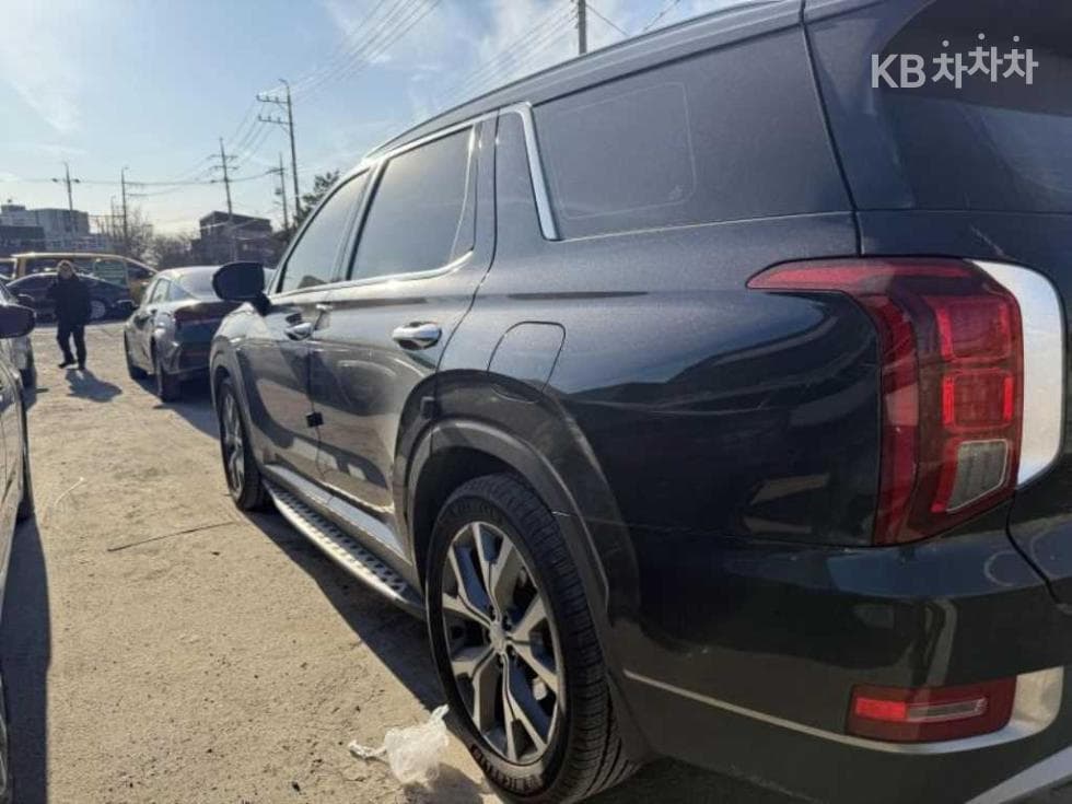 Hyundai Palisade3.8 Gasoline 7-seater (Limousine) Prestige - 4