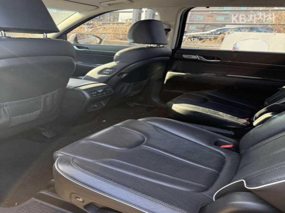 Hyundai Palisade3.8 Gasoline 7-seater (Limousine) Prestige - 10