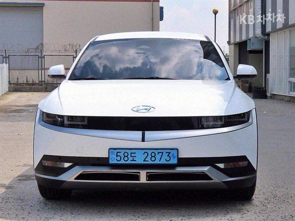 Hyundai IONIQ 5 Long Range Exclusive - Image 1