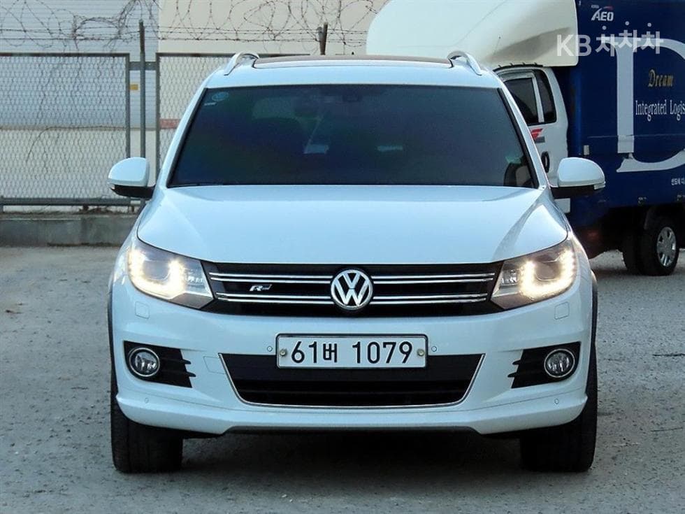 Volkswagen Нов Tiguan2.0 Турбо Дизел Инжекция R-라Местен 5N