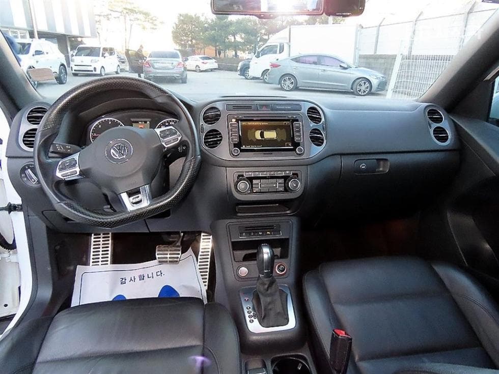 Volkswagen Нов Tiguan2.0 Турбо Дизел Инжекция R-라Местен 5N - 7