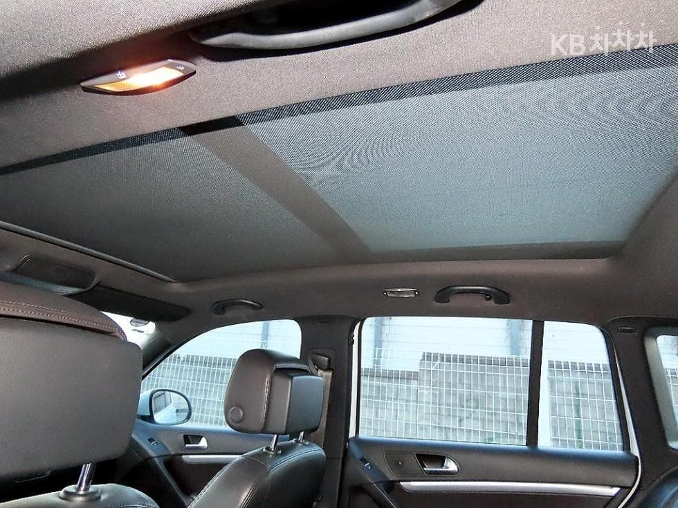 Volkswagen Нов Tiguan2.0 Турбо Дизел Инжекция R-라Местен 5N - 17