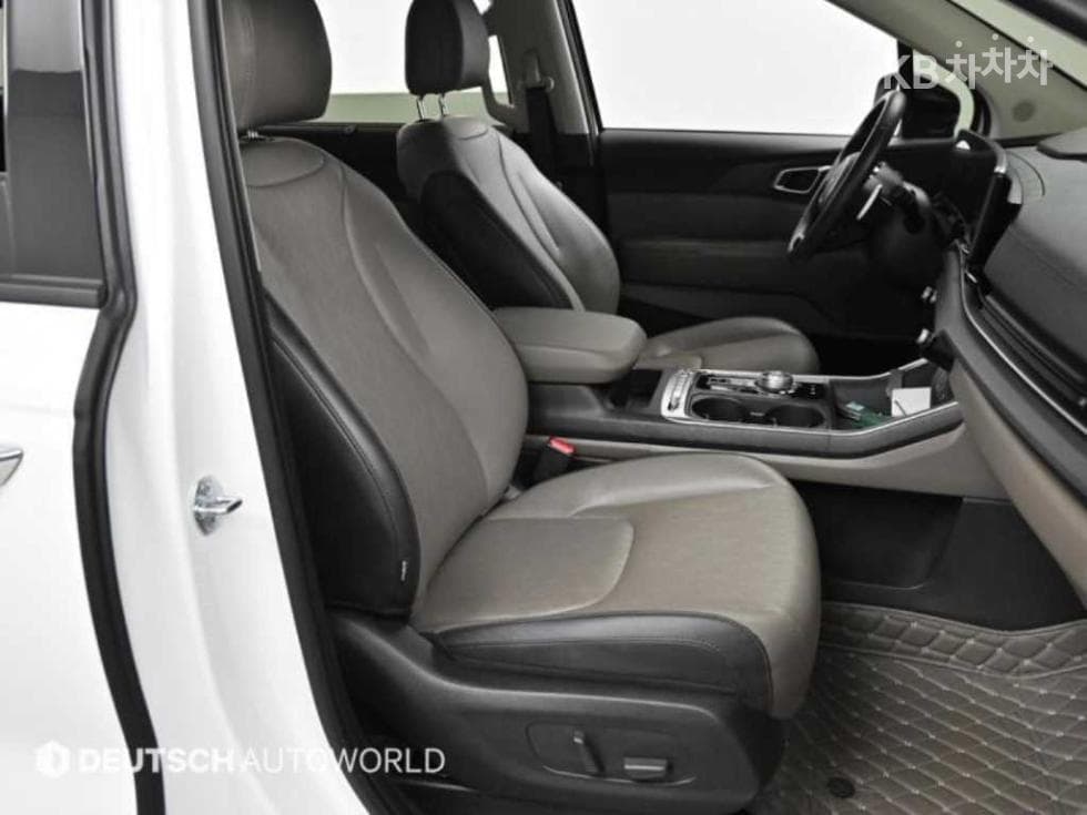 Киа The New (фейслифт) Канивал 4-то поколениеD2.2 9-местен Noblesse - 10