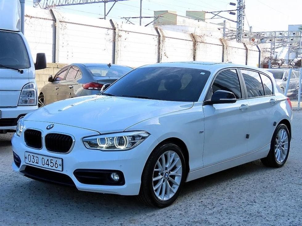 BMW New1시리즈 118d 스포츠 Standard - Image 1