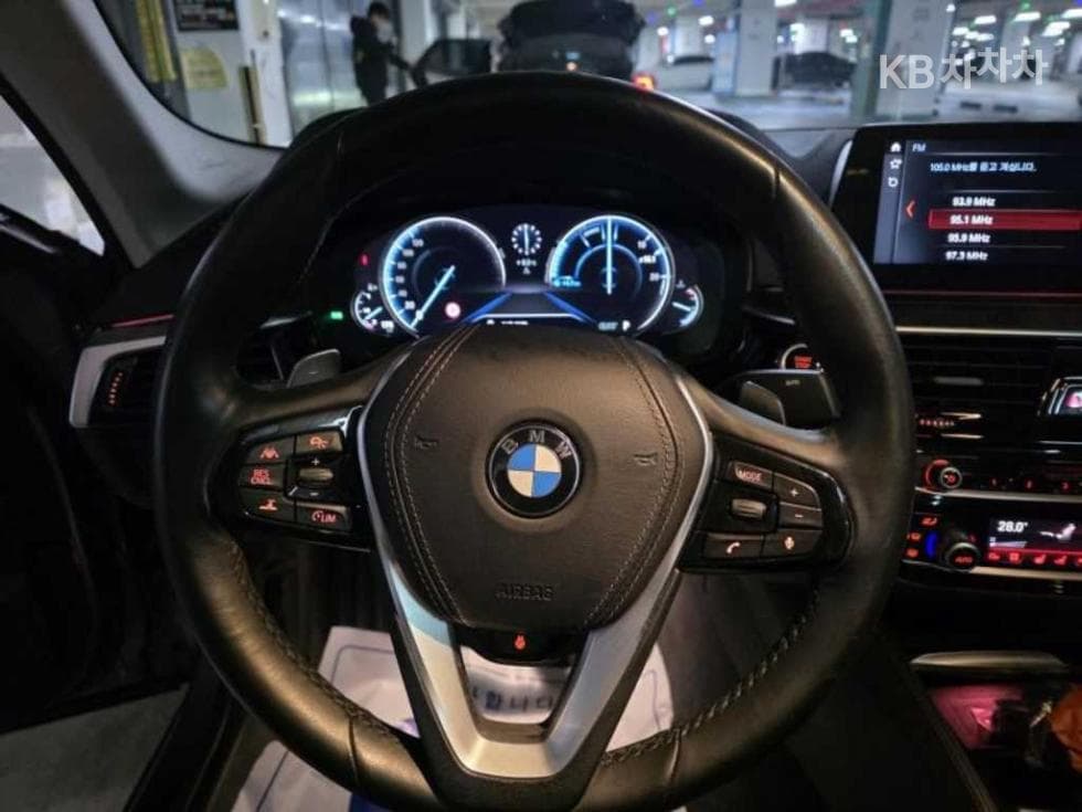 BMW 올New5 Series (G30)530d M Sport - 16