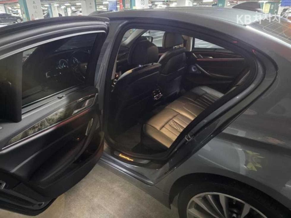 BMW 올New5 Series (G30)530d M Sport - 17