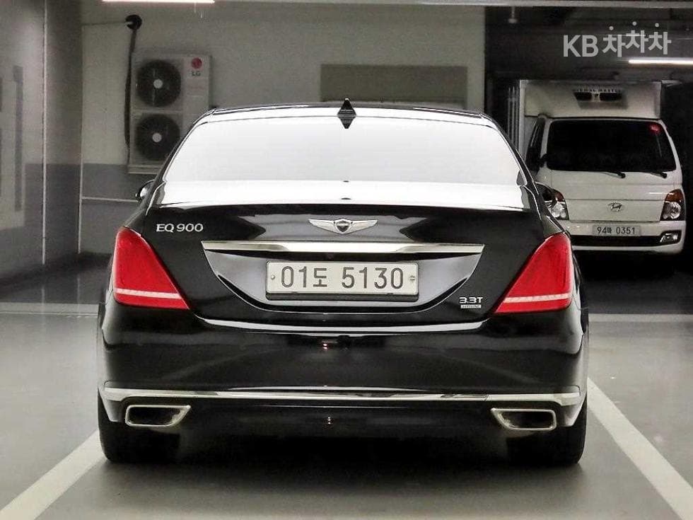 Genesis EQ9003.3 T-GDI AWD Premium Luxury - 3