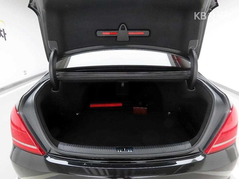 Genesis EQ9003.3 T-GDI AWD Premium Luxury - 5