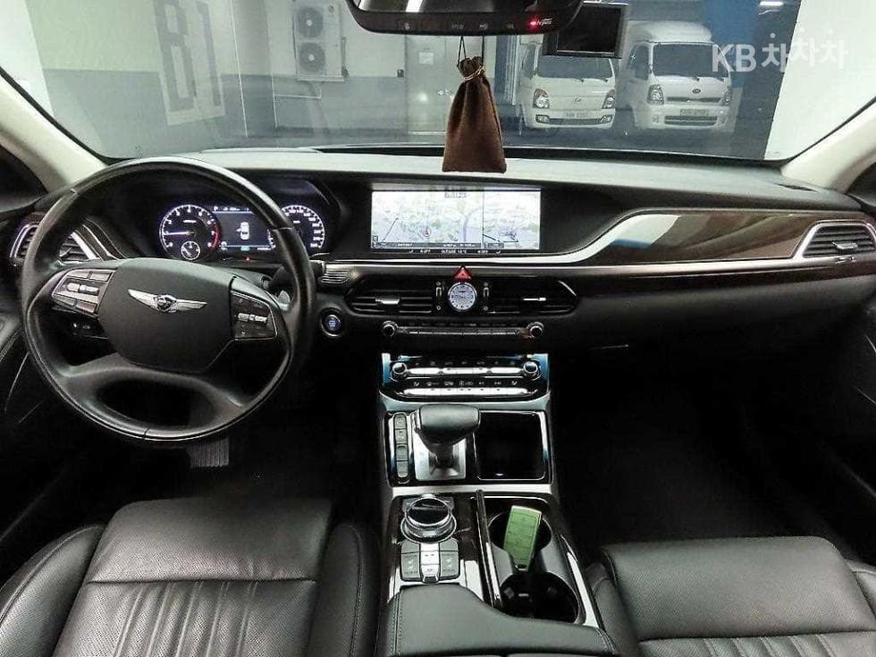 Genesis EQ9003.3 T-GDI AWD Premium Luxury - 8