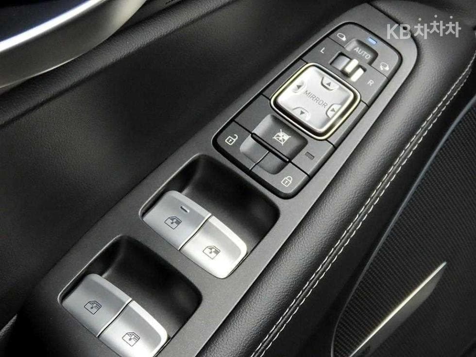 Genesis EQ9003.3 T-GDI AWD Premium Luxury - 11