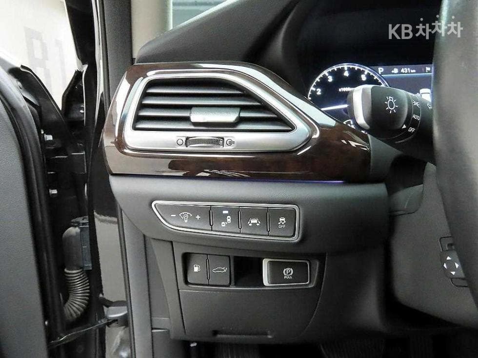 Genesis EQ9003.3 T-GDI AWD Premium Luxury - 12