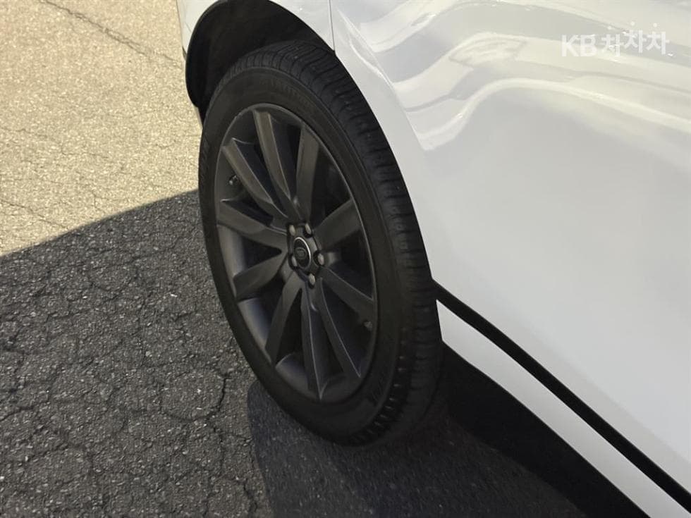 Land Rover Range Rover 벨라3.0 D300 R-Dynamic HSE - 7