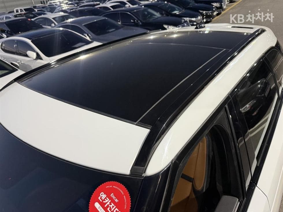 Land Rover Range Rover 벨라3.0 D300 R-Dynamic HSE - 14