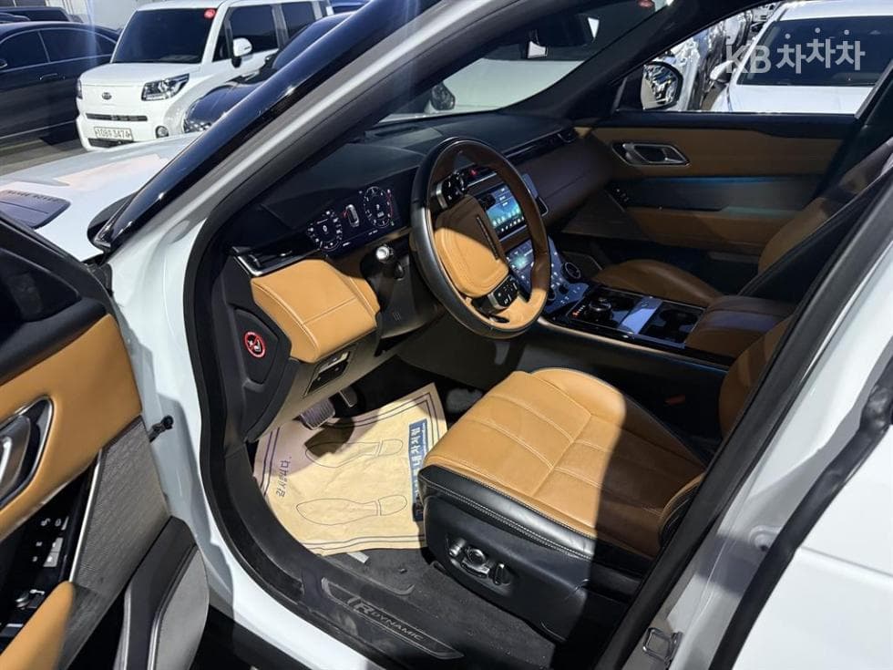 Land Rover Range Rover 벨라3.0 D300 R-Dynamic HSE - 17